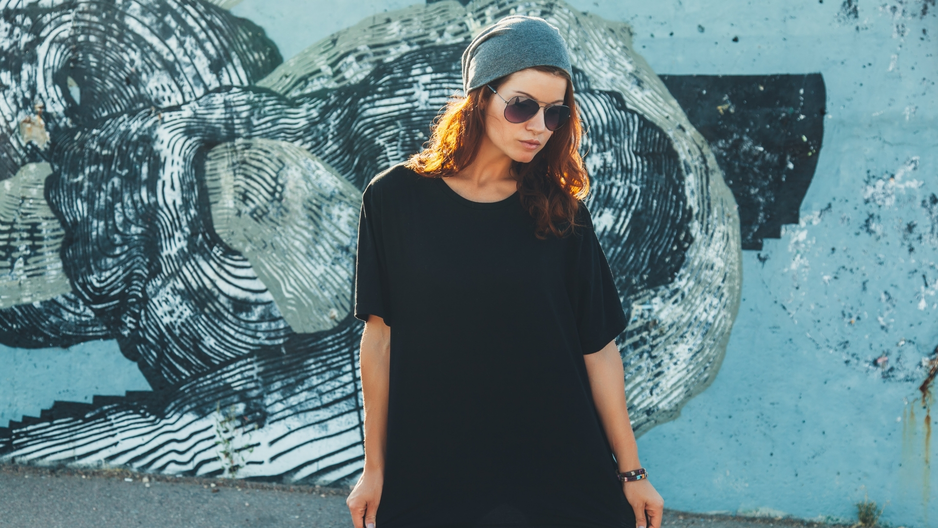 Women with Streetwear